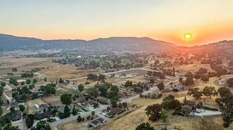24320 Silver Creek Way, Tehachapi, CA 93561 photo 34