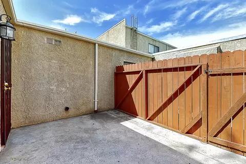 44200 Kingtree Ave #29, Lancaster, CA 93534 photo 32