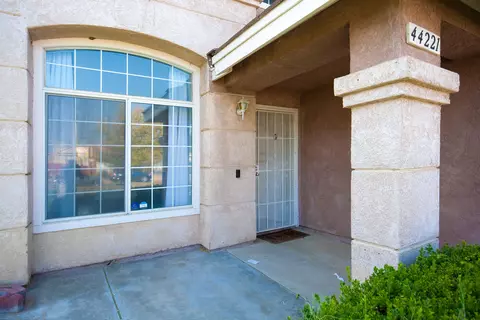 44221 63rd St W, Lancaster, CA 93536 photo 3