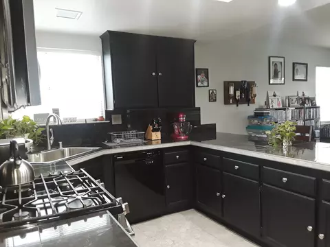 44811 E 16th St, Lancaster, CA 93535 photo 18
