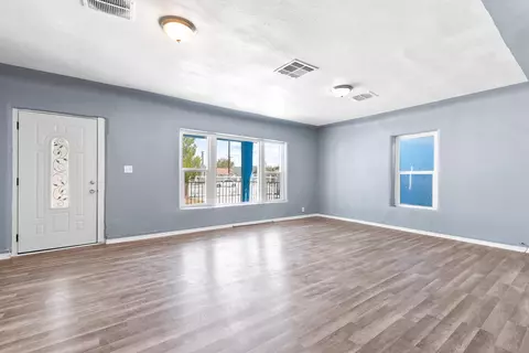 15771 M St, Mojave, CA 93501 photo 6