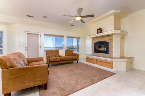 19428 Adalante Ct, Tehachapi, CA 93561 photo 9