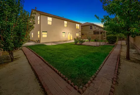 43255 W 21st St, Lancaster, CA 93536 photo 2