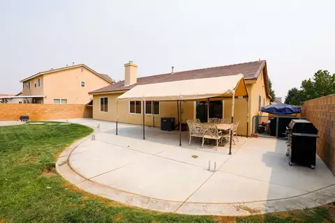 43137 Carpenter Dr, Lancaster, CA 93535 photo 13