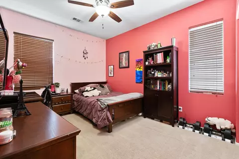 43137 Carpenter Dr, Lancaster, CA 93535 photo 7