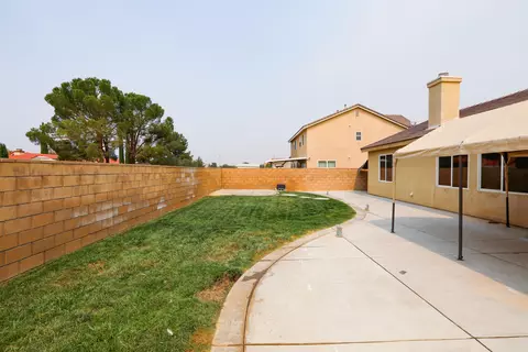 43137 Carpenter Dr, Lancaster, CA 93535 photo 12