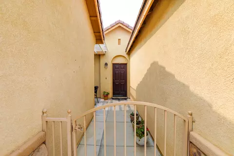 43137 Carpenter Dr, Lancaster, CA 93535 photo 19