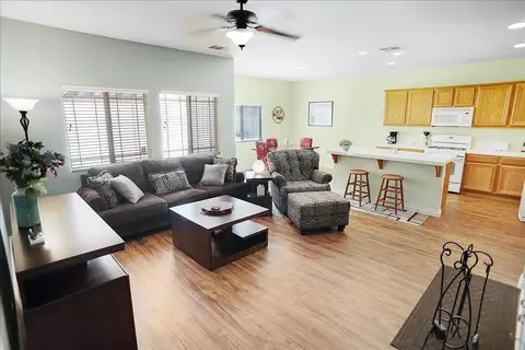 5434 Laurel Ave, Palmdale, CA 93552 photo 3