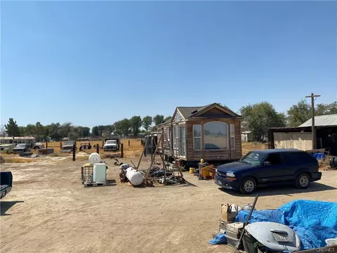 7052 East Avenue H, Lancaster, CA 93535 photo 3