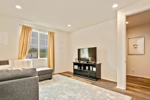6551 Montclair Ct, Palmdale, CA 93552 photo 5