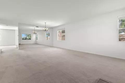 37823 E 42nd St, Palmdale, CA 93552 photo 4