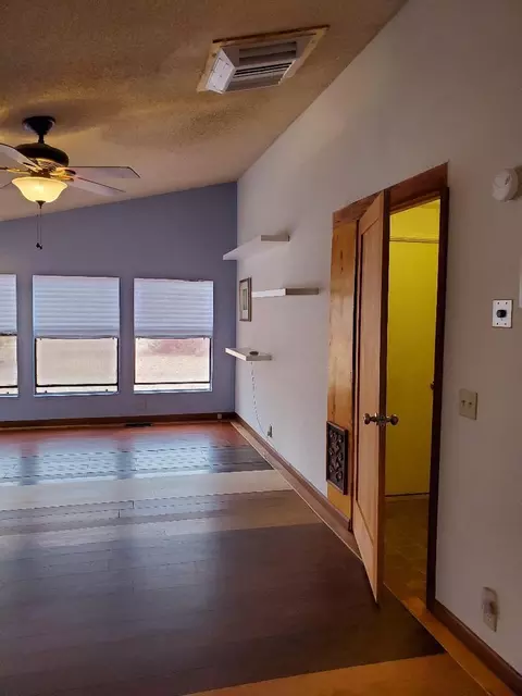 25363 Kargat St, Lancaster, CA 93536 photo 16