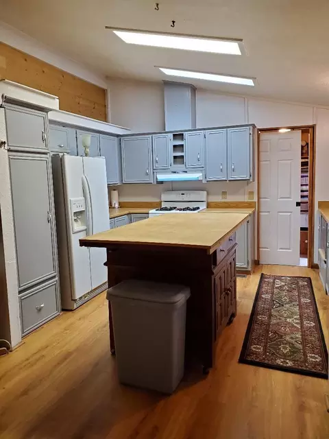 25363 Kargat St, Lancaster, CA 93536 photo 6