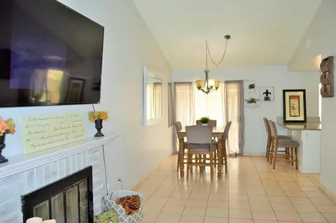 2404 Swallow Ln, Palmdale, CA 93550 photo 8