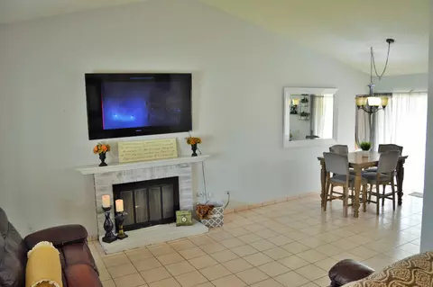 2404 Swallow Ln, Palmdale, CA 93550 photo 12
