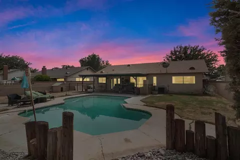1143 E Lingard St, Lancaster, CA 93535 photo 2