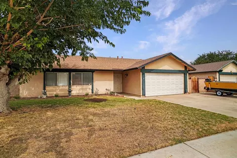 1143 E Lingard St, Lancaster, CA 93535 photo 3