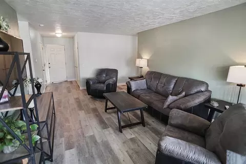 1143 E Lingard St, Lancaster, CA 93535 photo 4
