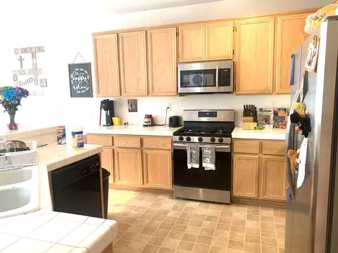 43653 Rucker Ct, Lancaster, CA 93535 photo 4