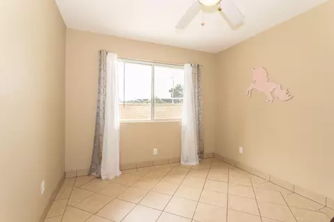 44015 Sorrell Ln, Lancaster, CA 93535 photo 4