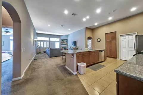 2102 E Jenner St, Lancaster, CA 93535 photo 14