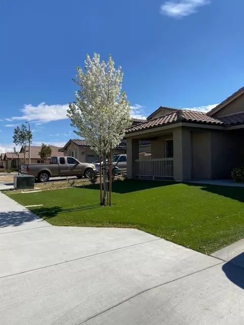 2102 E Jenner St, Lancaster, CA 93535 photo 4