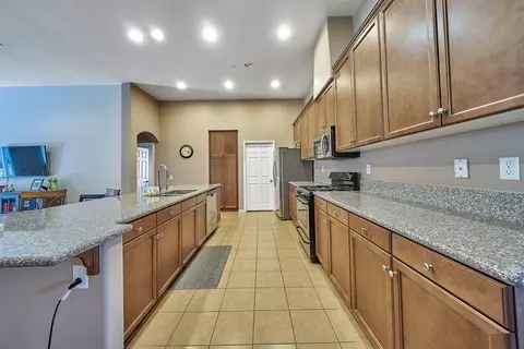 2102 E Jenner St, Lancaster, CA 93535 photo 15