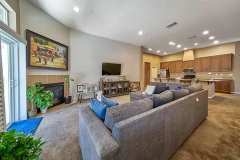2102 E Jenner St, Lancaster, CA 93535 photo 25