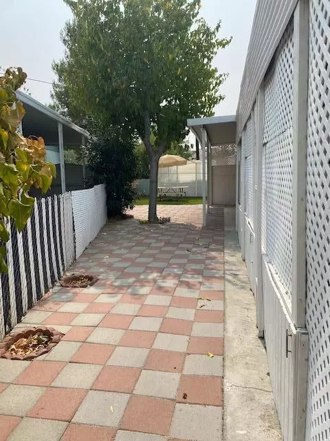 37311 47th St E #150, Palmdale, CA 93552 photo 6