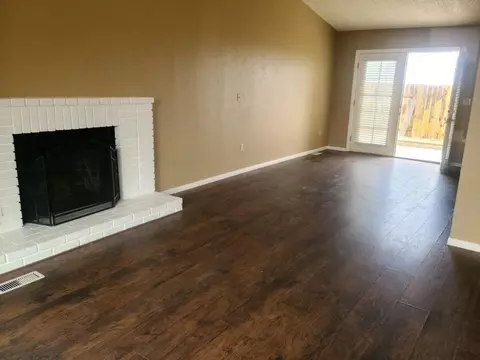 14318 Dover Dr, Mojave, CA 93501 photo 9