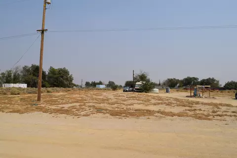 9152 Soledad Ave, Mojave, CA 93501 photo 12