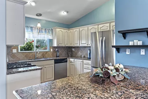 28141 Braeburn Dr, Tehachapi, CA 93561 photo 16