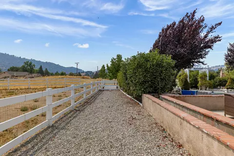 28141 Braeburn Dr, Tehachapi, CA 93561 photo 47