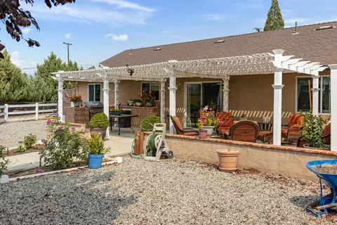 28141 Braeburn Dr, Tehachapi, CA 93561 photo 44