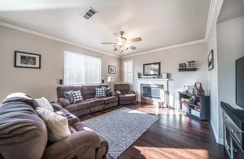 43315 Hampton St, Lancaster, CA 93536 photo 10