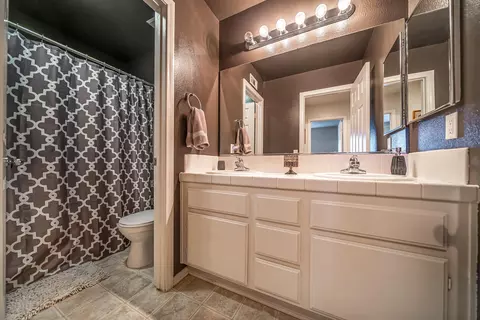 43315 Hampton St, Lancaster, CA 93536 photo 28