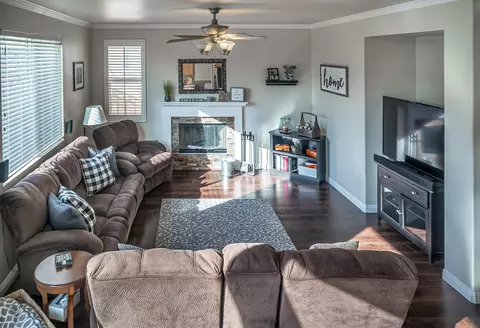 43315 Hampton St, Lancaster, CA 93536 photo 11