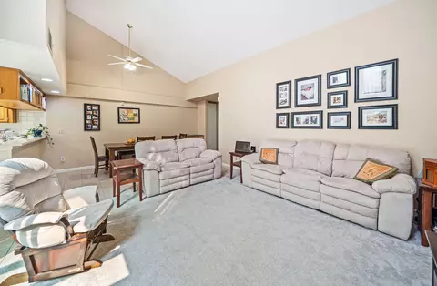 43334 32nd St UNIT 33, Lancaster, CA 93536 photo 4
