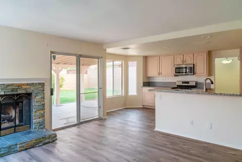 36812 35th St E, Palmdale, CA 93550 photo 6