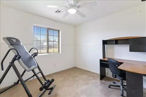 21901 Mid Way, Tehachapi, CA 93561 photo 11