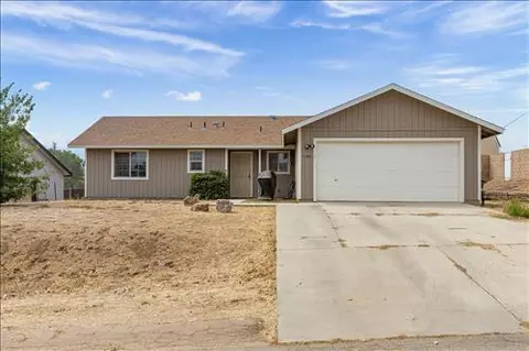 21901 Mid Way, Tehachapi, CA 93561 photo 2