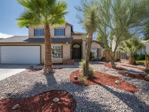 3742 Eclipse Dr, Palmdale, CA 93550 photo 2