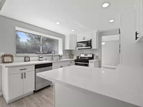 3742 Eclipse Dr, Palmdale, CA 93550 photo 16