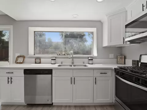 3742 Eclipse Dr, Palmdale, CA 93550 photo 13