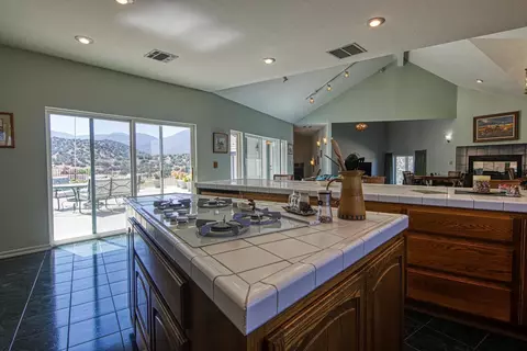 34757 Meadow View Ln, Caliente, CA 93518 photo 14