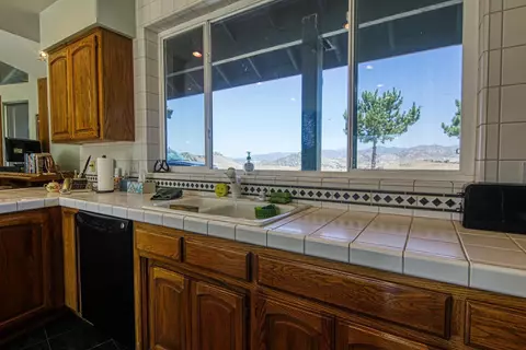 34757 Meadow View Ln, Caliente, CA 93518 photo 15