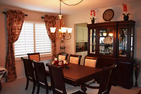 7302 Belaire Ln, Lancaster, CA 93536 photo 5
