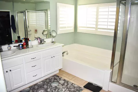 7302 Belaire Ln, Lancaster, CA 93536 photo 12