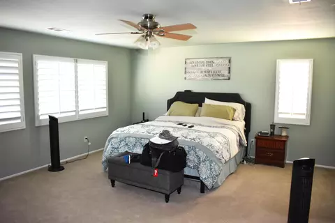 7302 Belaire Ln, Lancaster, CA 93536 photo 11