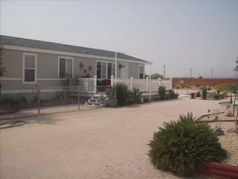 6120 Yuma Ave, Mojave, CA 93501 photo 2